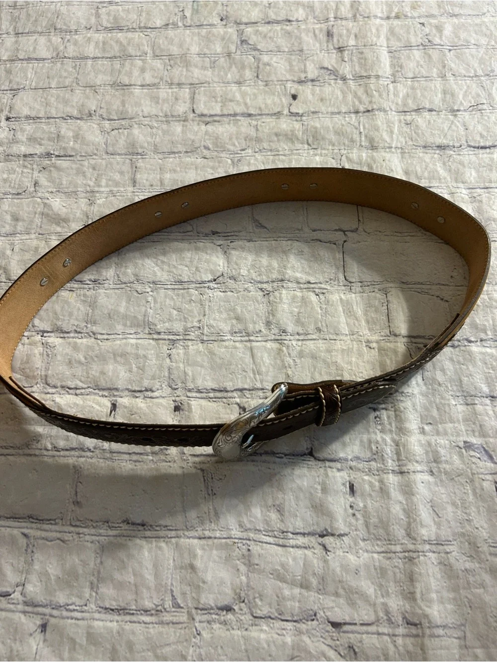 JUSTIN CHUNKY EMBOSSED CHANGEABLE BUCKLE SILVER EMBELLISHED BUCKLE CALFHAIR BELT